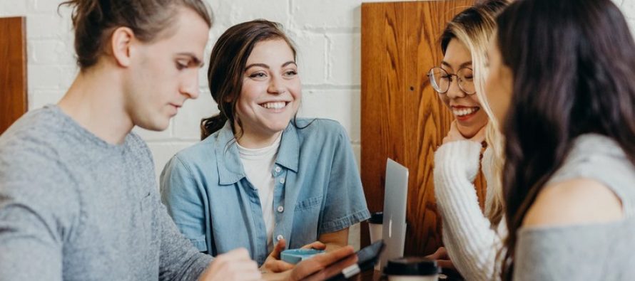 Les 7 meilleures applications de médias sociaux pour les voyageurs